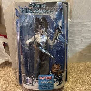 Hot Topic Edward Scissorhands Action Figure - Black, White, Blue Packaging